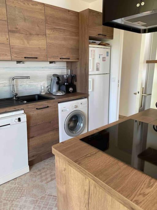 Appartement Bord De Mer Avec Garage Menton Eksteriør billede