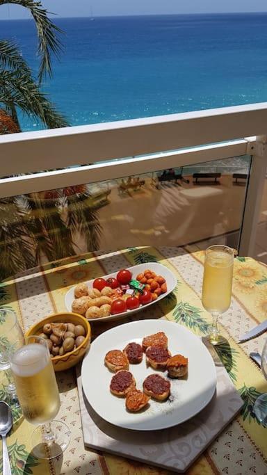 Appartement Bord De Mer Avec Garage Menton Eksteriør billede